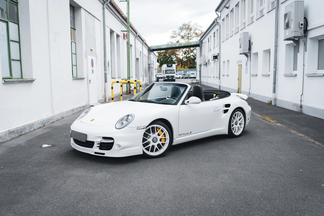 2011 Porsche 997 Turbo S - Image 21 of 31
