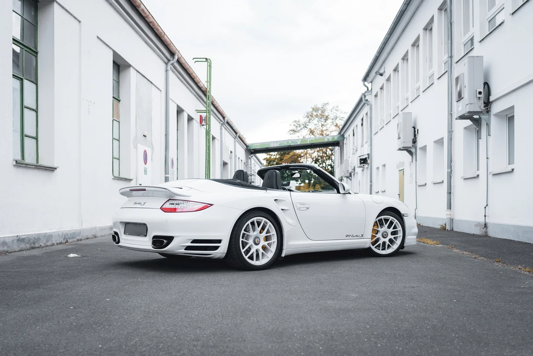 2011 Porsche 997 Turbo S - Image 25 of 31