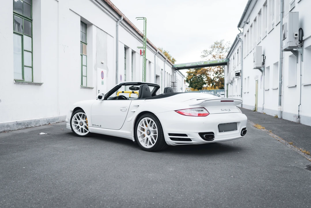 2011 Porsche 997 Turbo S - Image 28 of 31