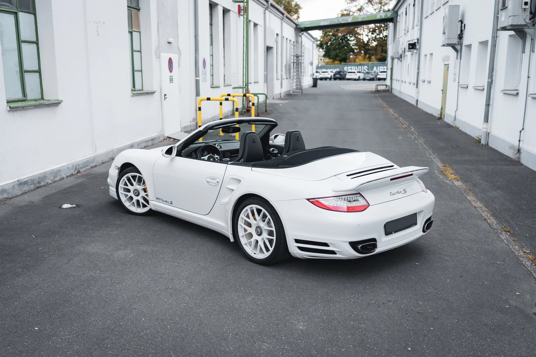 2011 Porsche 997 Turbo S - Image 7 of 31