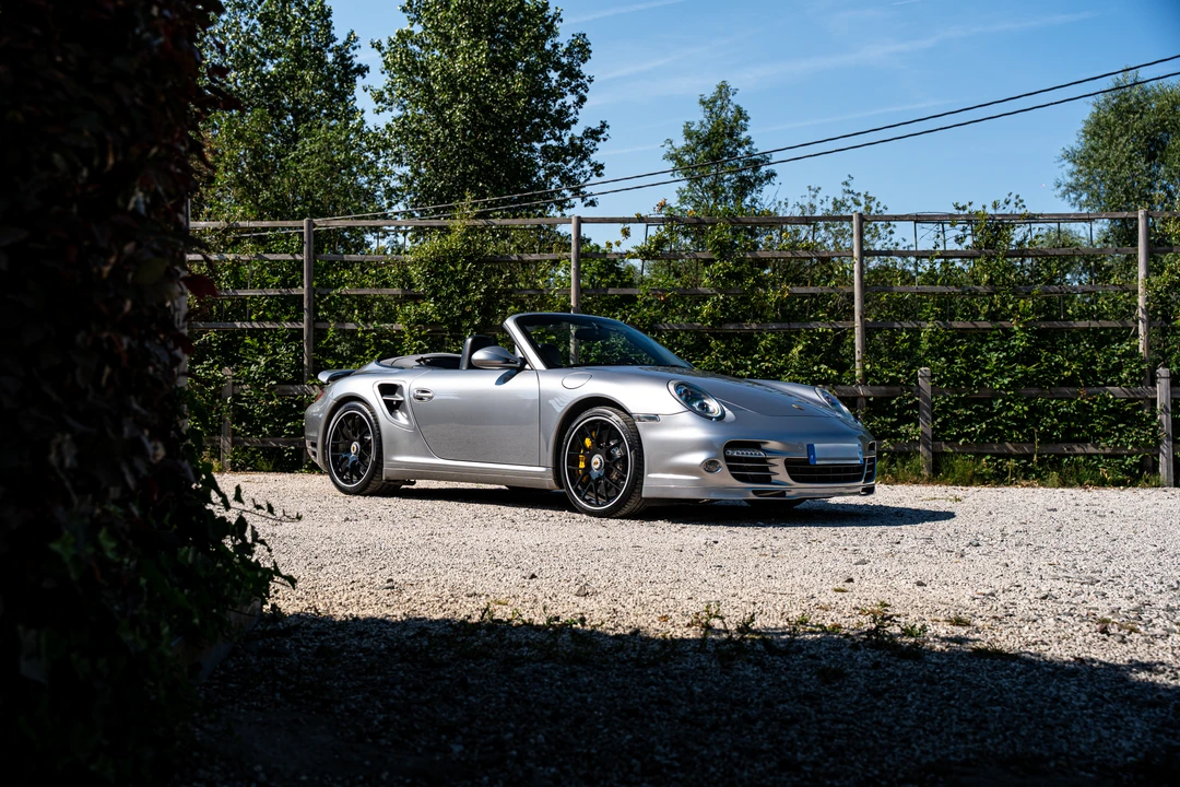 2011 Porsche 997 Turbo S - Image 9 of 31