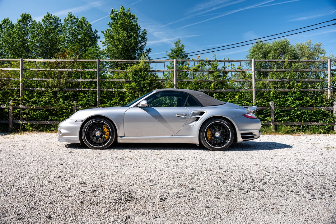 2011 Porsche 997 Turbo S - Image 4 of 31