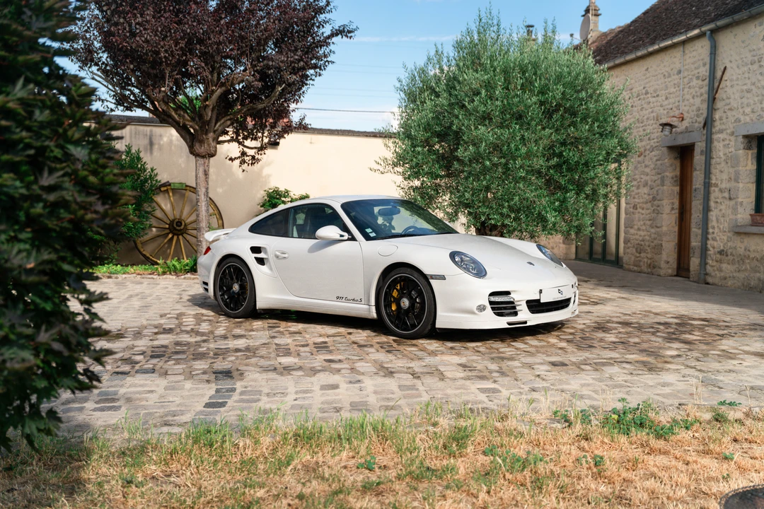 2011 Porsche 997 Turbo S - Image 2 of 31