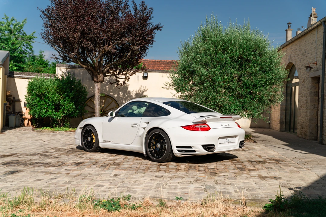 2011 Porsche 997 Turbo S - Image 6 of 31