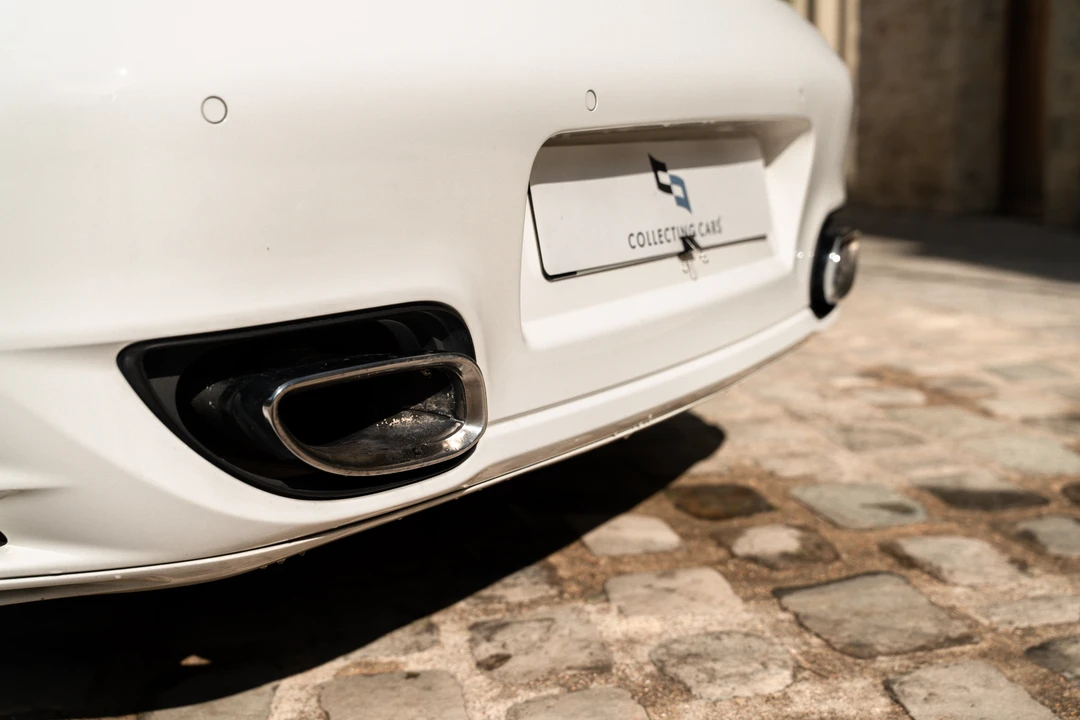 2011 Porsche 997 Turbo S - Image 24 of 31