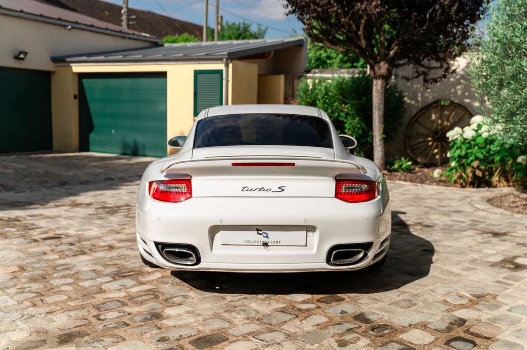 2011 Porsche 997 Turbo S - Image 7 of 31