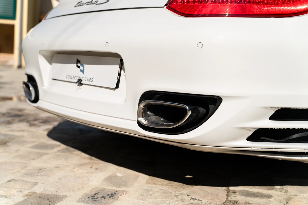 2011 Porsche 997 Turbo S - Image 26 of 31