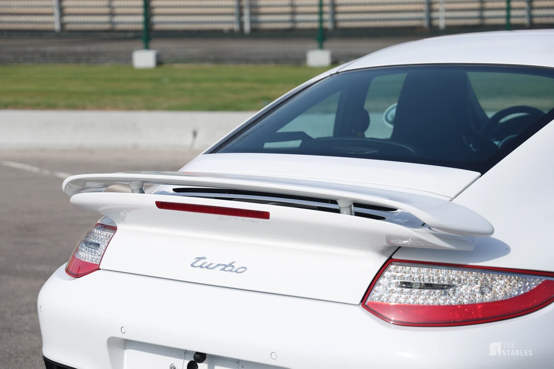 2010 Porsche 997 Turbo - Image 27 of 31