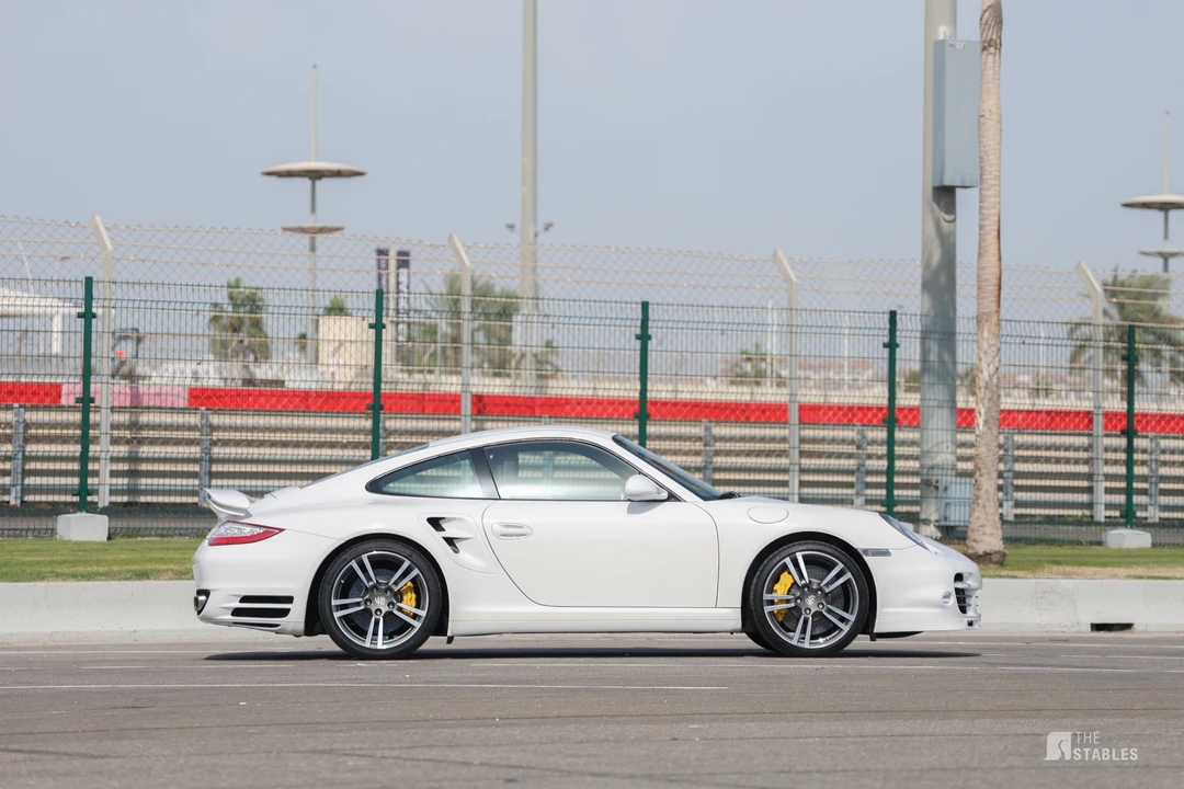 2010 Porsche 997 Turbo - Image 8 of 31