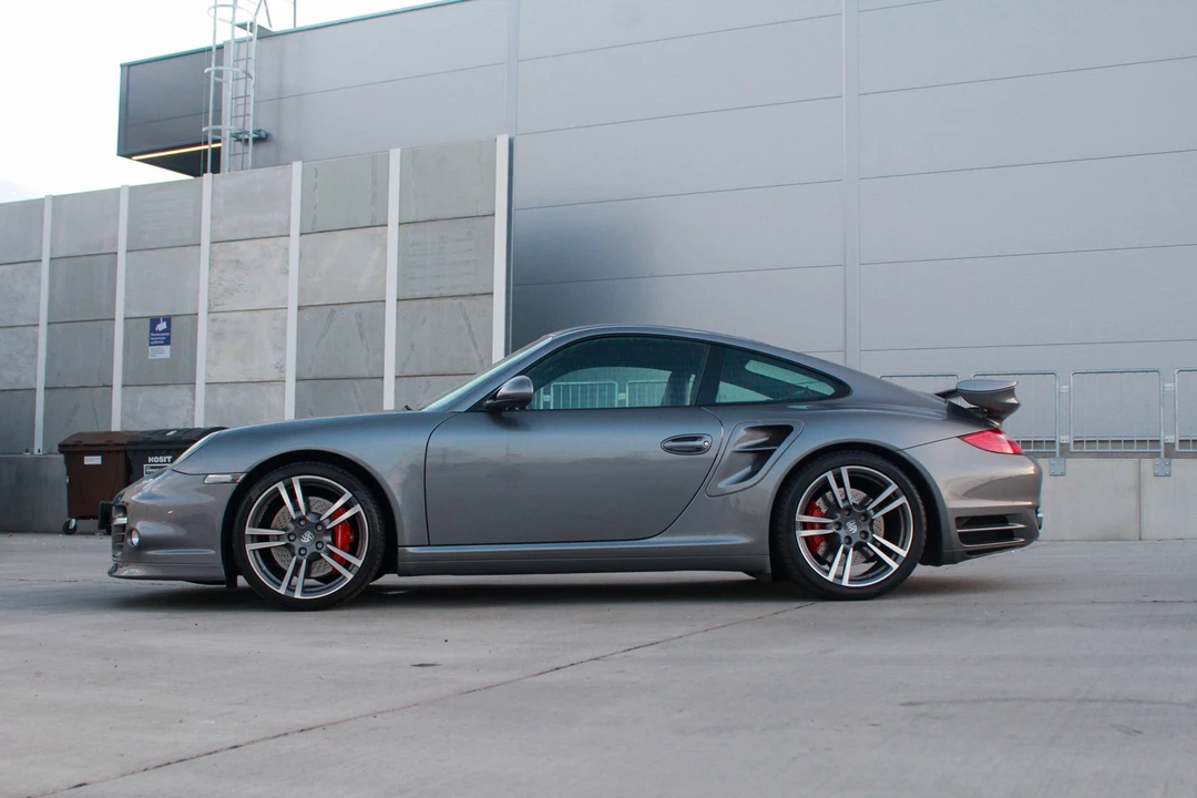 2011 Porsche 997 Turbo - Image 13 of 31