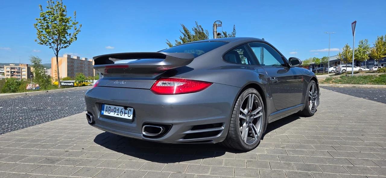 2011 Porsche 997 Turbo - Image 19 of 31