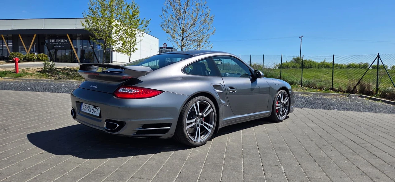 2011 Porsche 997 Turbo - Image 20 of 31