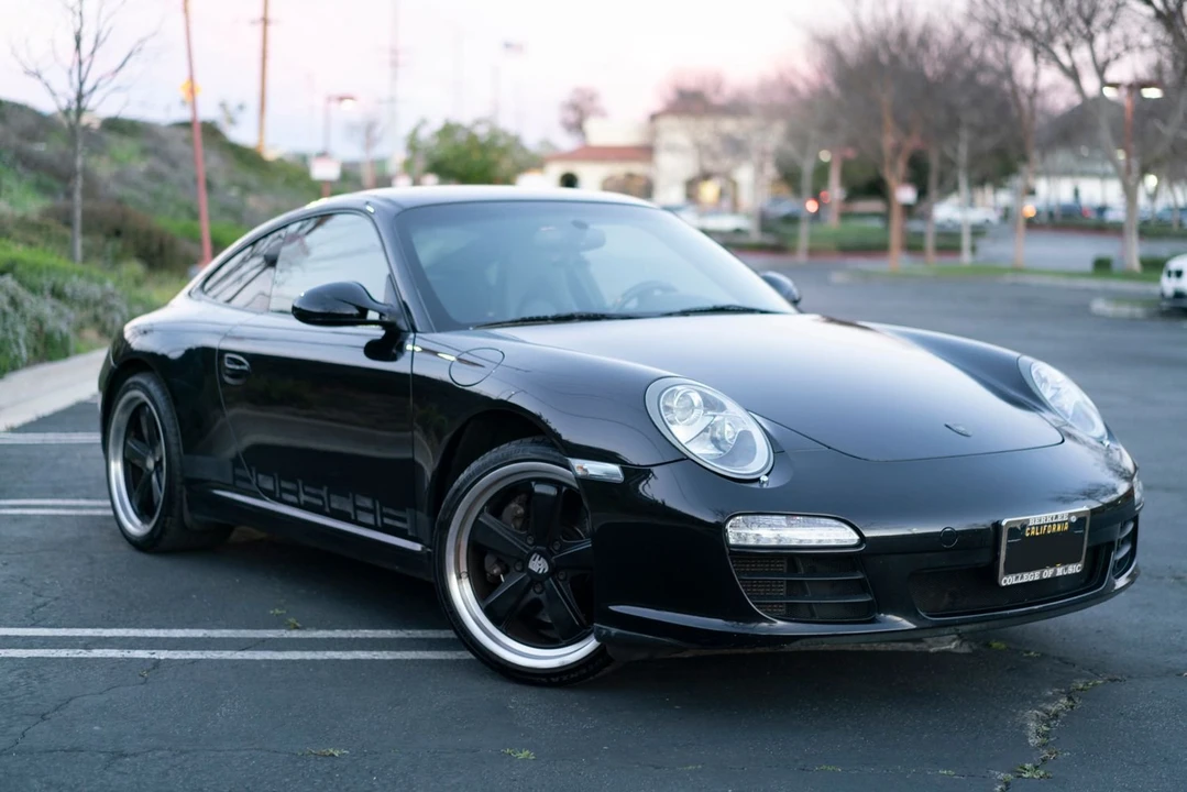 2011 Porsche 997 Carrera - Image 2 of 30