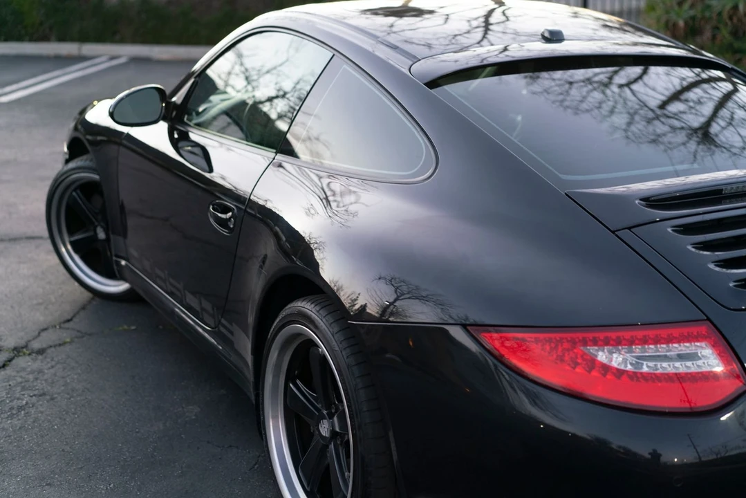 2011 Porsche 997 Carrera - Image 19 of 30