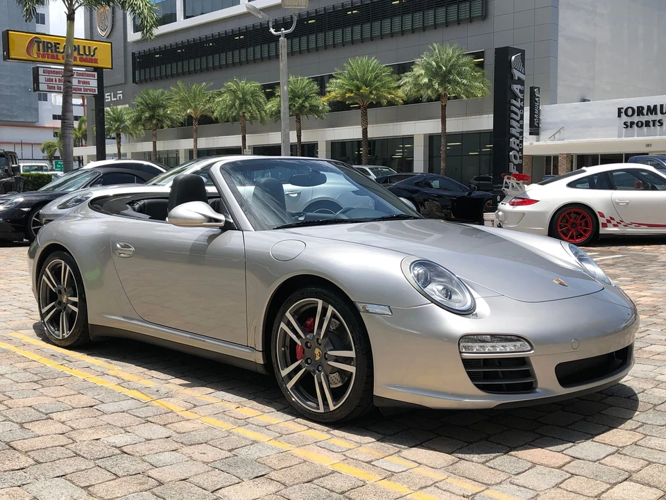 2011 Porsche 997 Carrera 4S - Image 7 of 25
