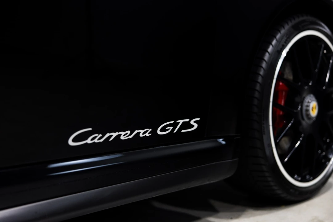 2011 Porsche - Image 30 of 31