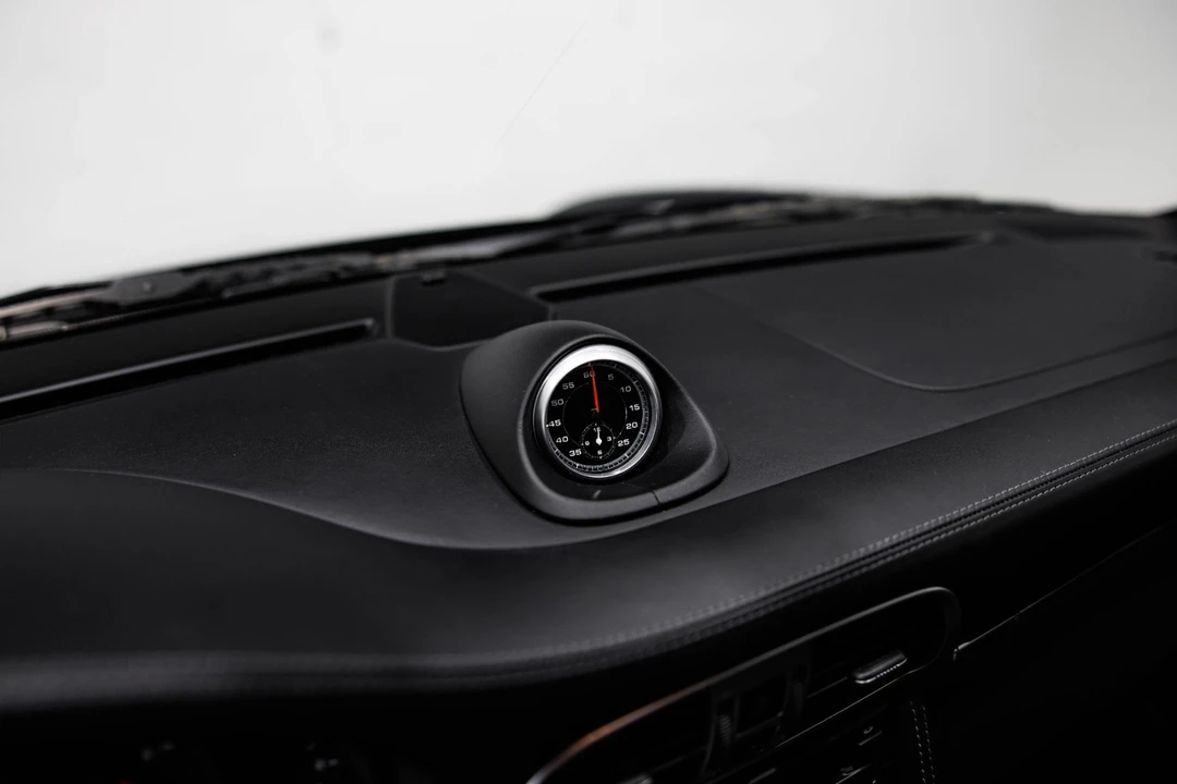 2011 Porsche - Image 23 of 31
