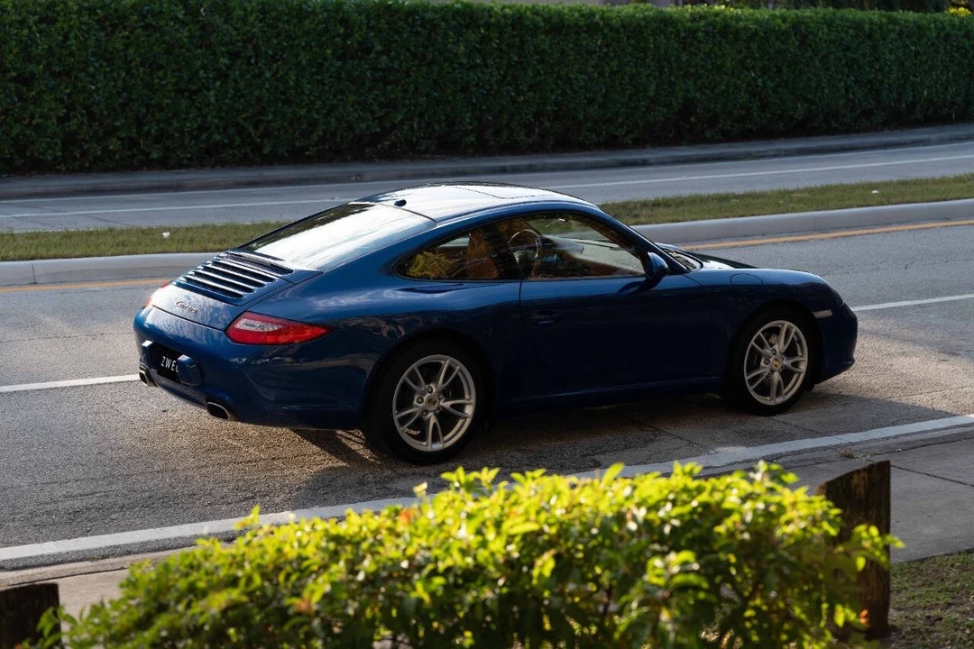 2011 Porsche 997 Carrera - Image 11 of 21