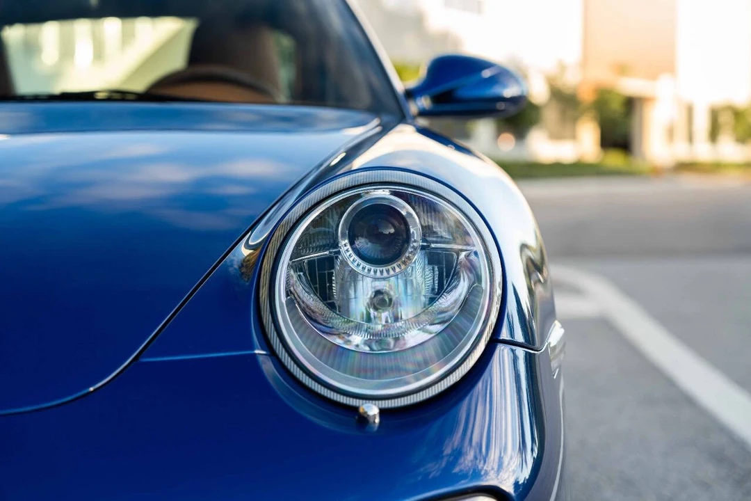 2011 Porsche 997 Carrera - Image 16 of 21