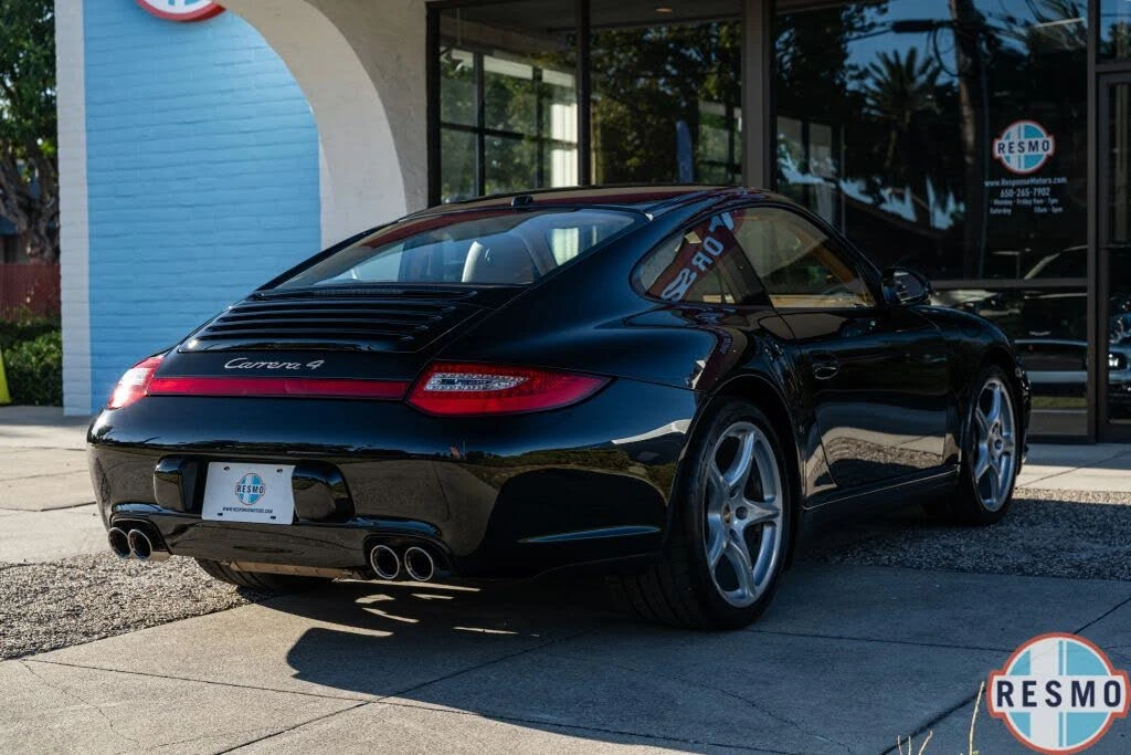 2011 Porsche 997 Carrera 4 - Image 6 of 31