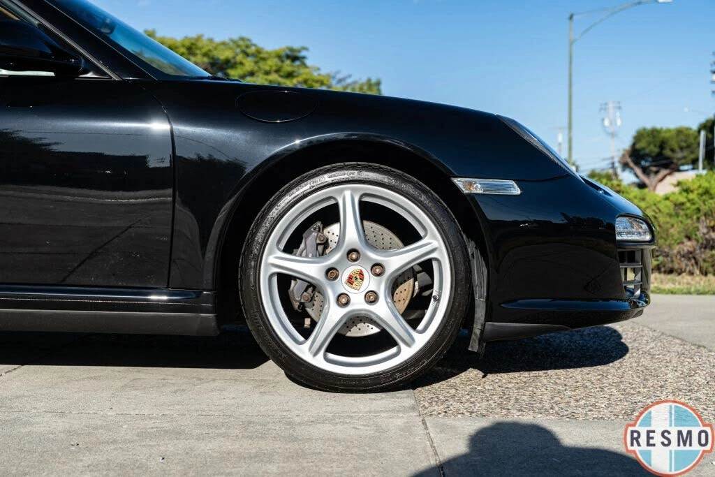 2011 Porsche 997 Carrera 4 - Image 14 of 31