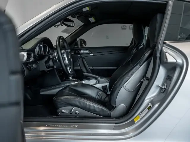 2011 Porsche 997 Carrera 4S - Image 30 of 31