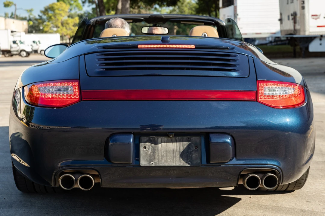2011 Porsche 997 Carrera 4S - Image 26 of 31