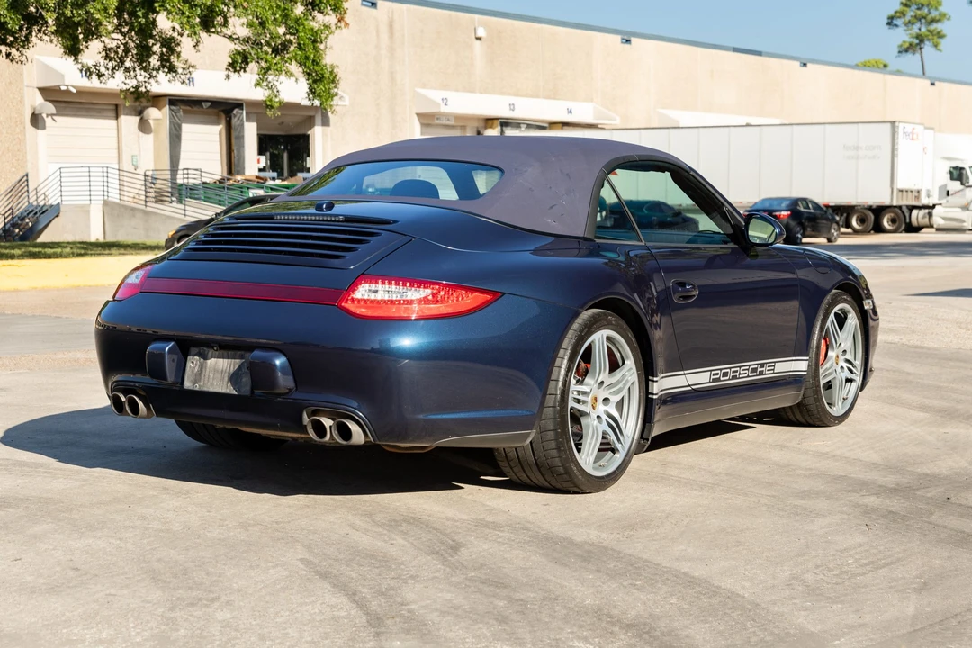 2011 Porsche 997 Carrera 4S - Image 16 of 31