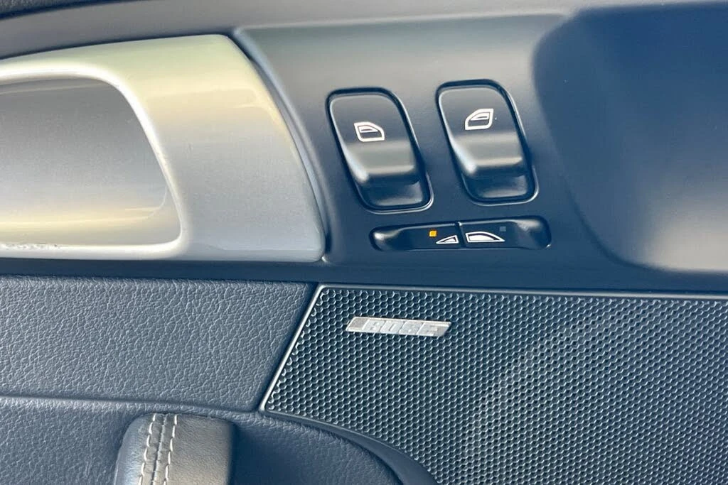 2011 Porsche 997 Carrera 4S - Image 15 of 27