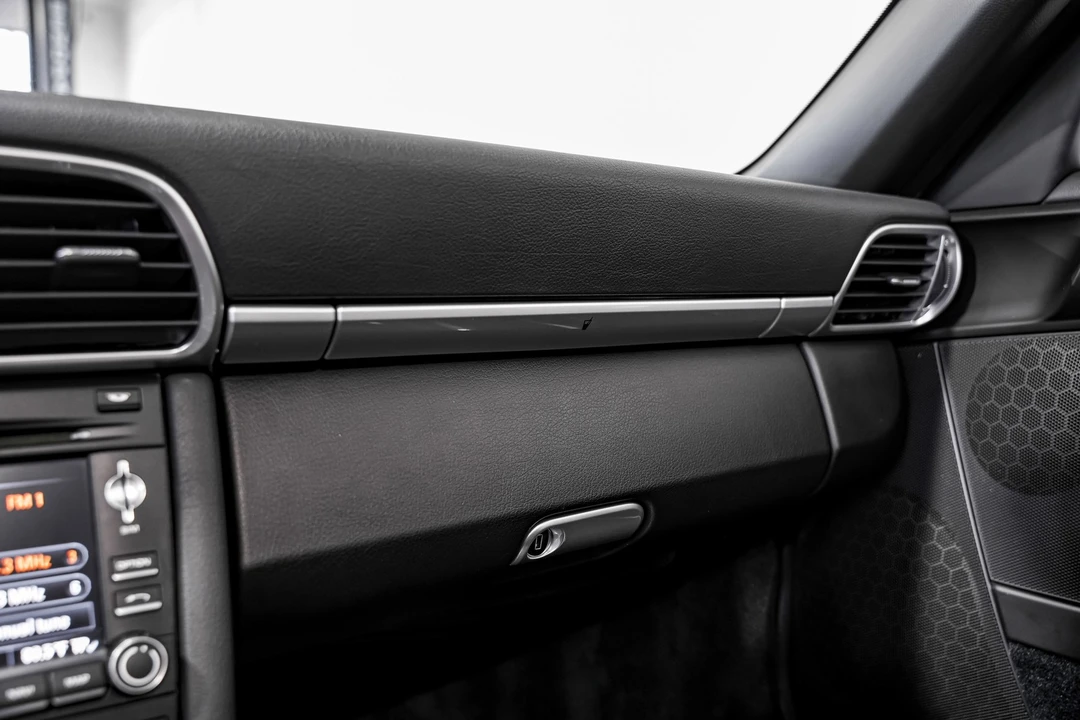 2011 Porsche 997 Carrera 4S - Image 15 of 21