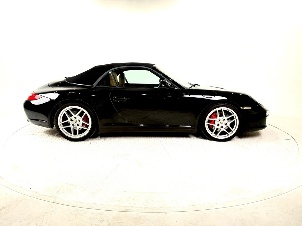 2011 Porsche 997 Carrera 4S - Image 22 of 31