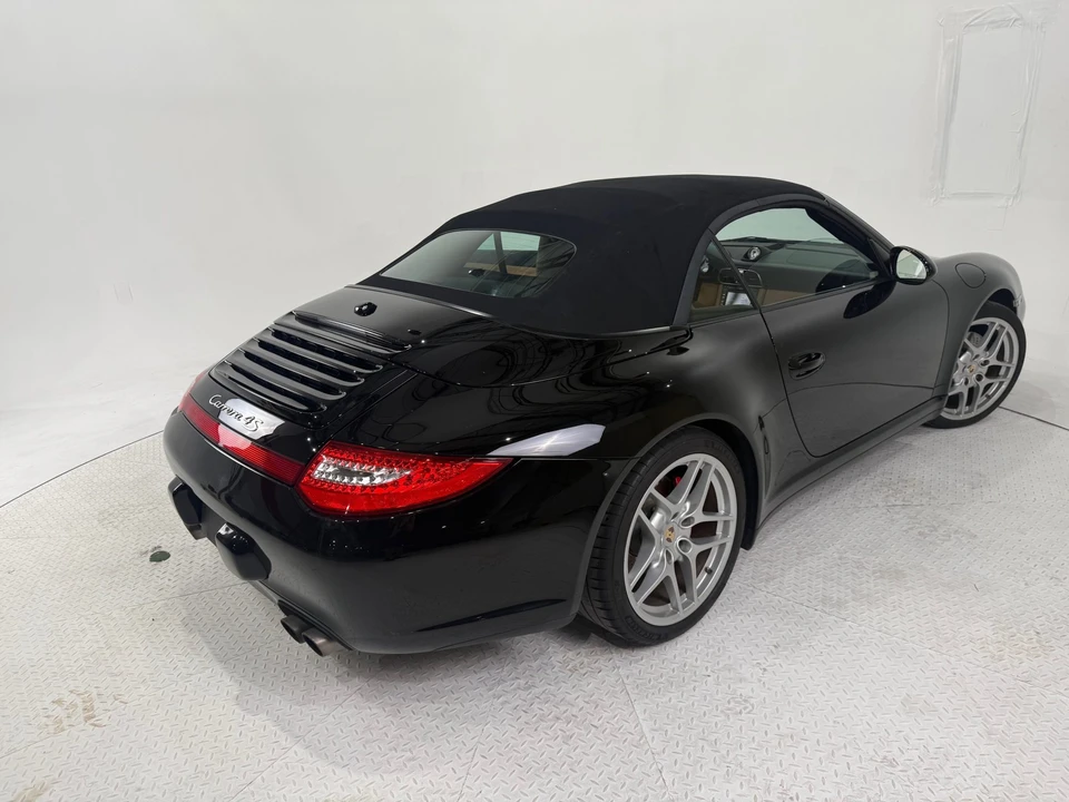 2011 Porsche 997 Carrera 4S - Image 18 of 31