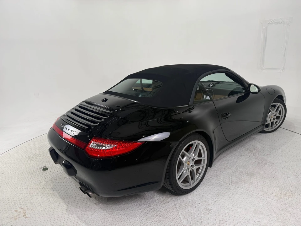 2011 Porsche 997 Carrera 4S - Image 17 of 31