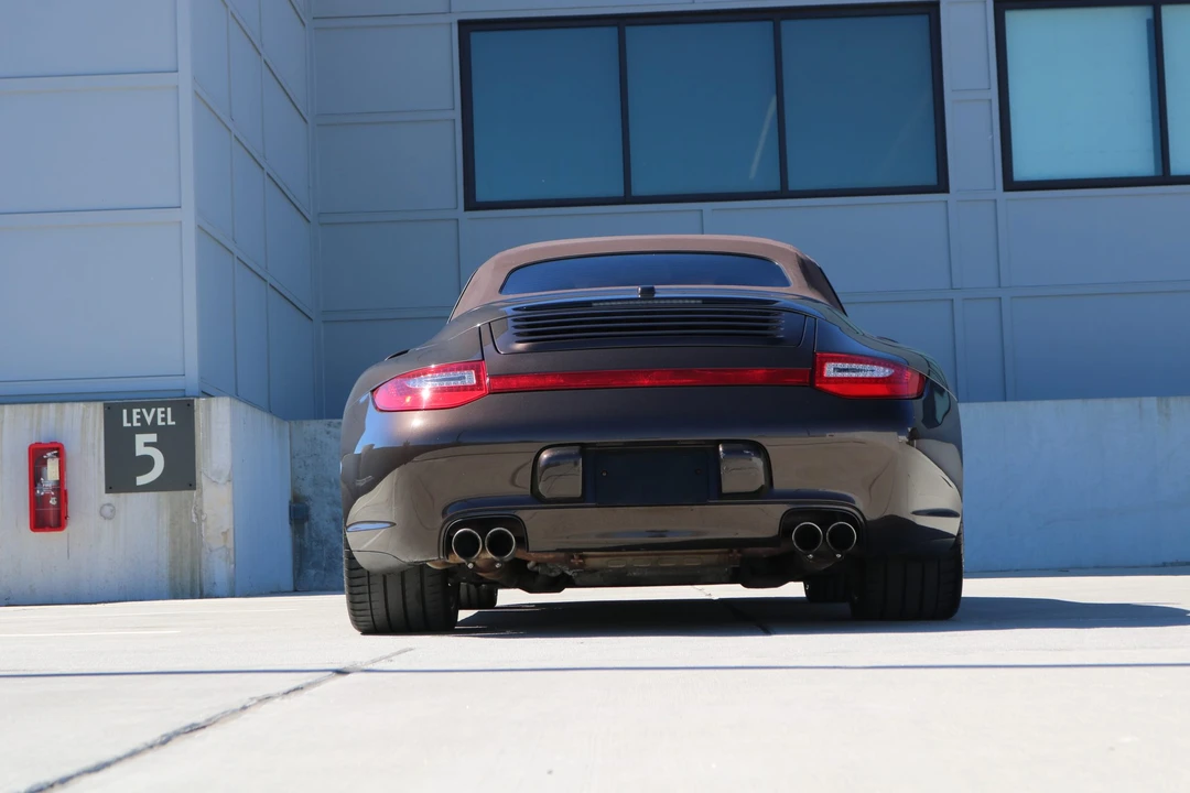 2011 Porsche 997 Carrera 4S - Image 18 of 31