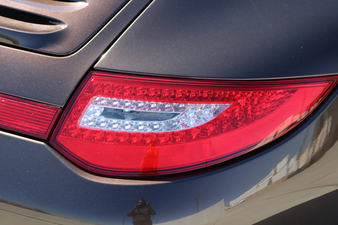 2011 Porsche 997 Carrera 4S - Image 27 of 31