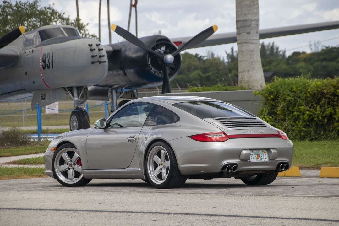 2011 Porsche 997 Carrera S - Image 7 of 31
