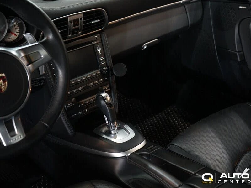 2011 Porsche 997 Carrera 4S - Image 16 of 30