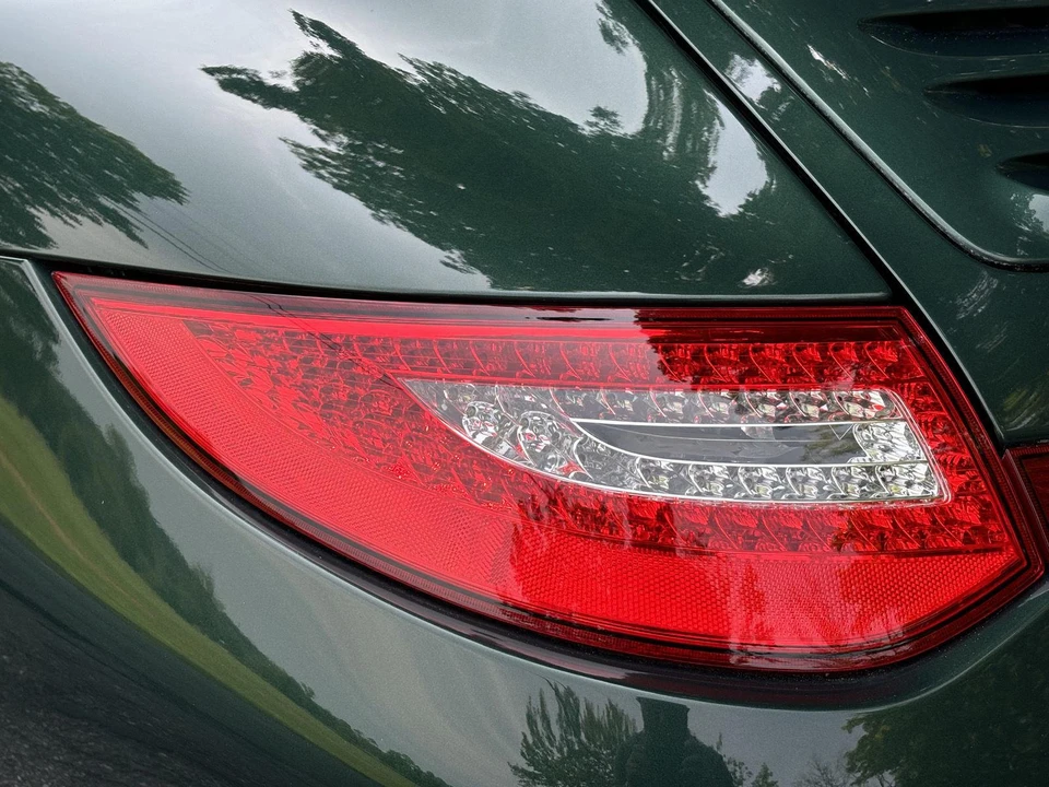 2011 Porsche 997 Carrera 4S - Image 24 of 31