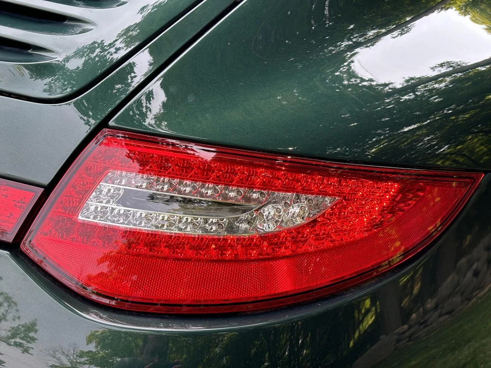 2011 Porsche 997 Carrera 4S - Image 25 of 31
