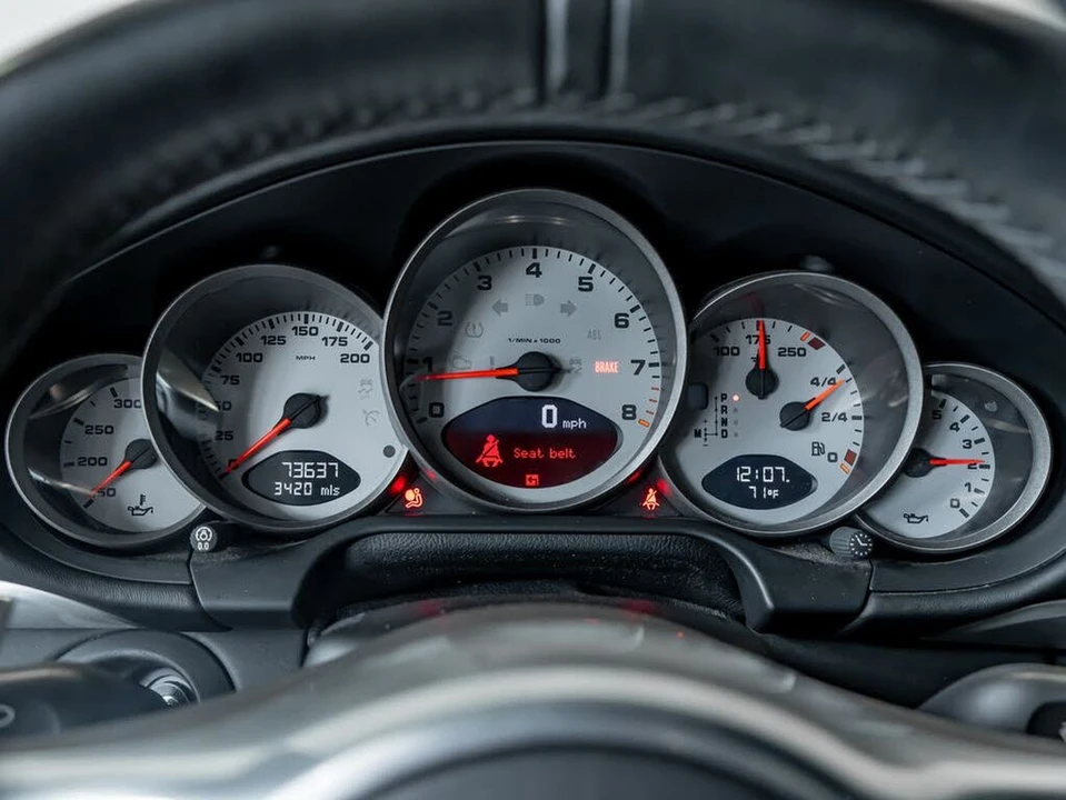 2011 Porsche 997 Carrera 4S - Image 17 of 29