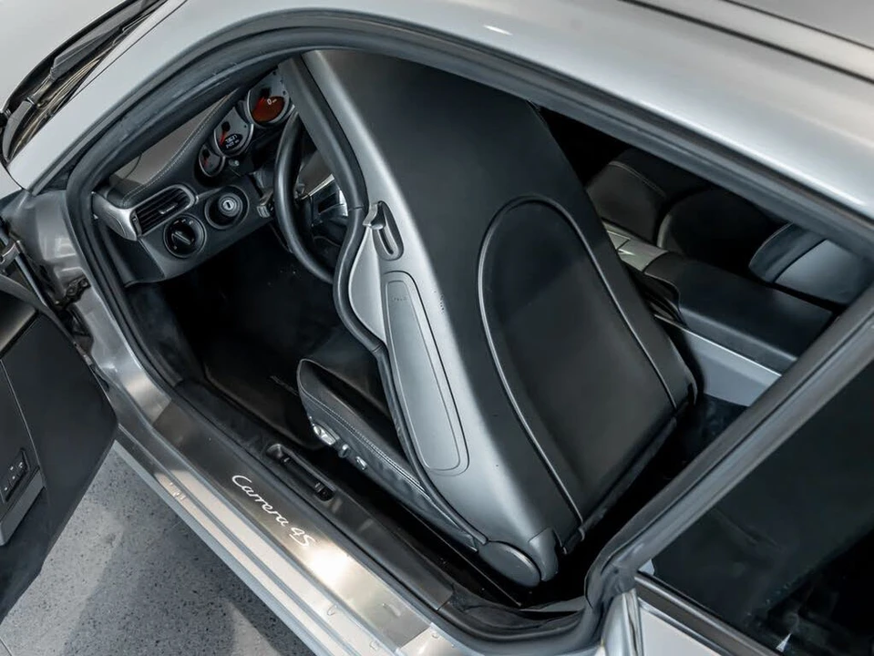 2011 Porsche 997 Carrera 4S - Image 14 of 29