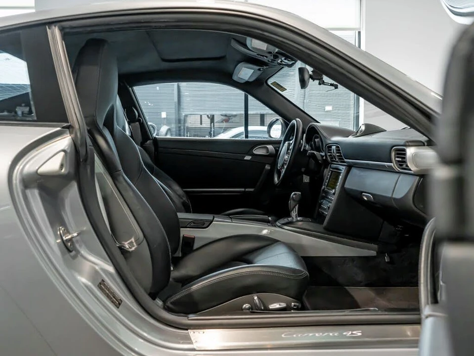 2011 Porsche 997 Carrera 4S - Image 23 of 29