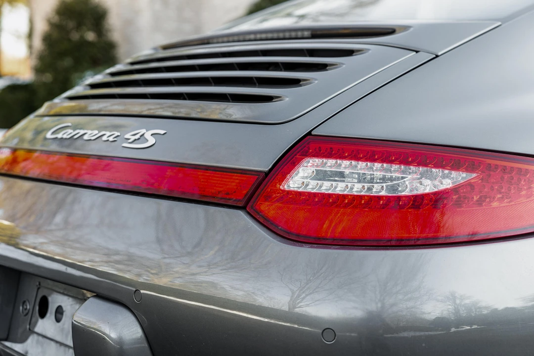 2011 Porsche 997 Carrera 4S - Image 24 of 31