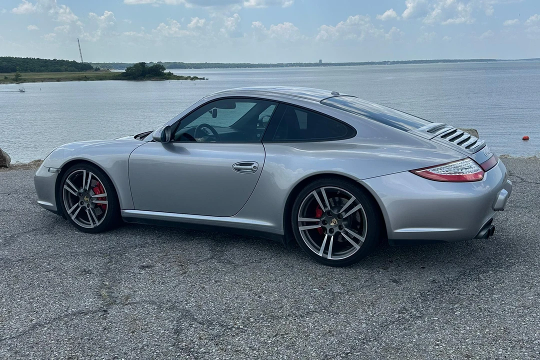 2011 Porsche 997 Carrera 4S - Image 12 of 31