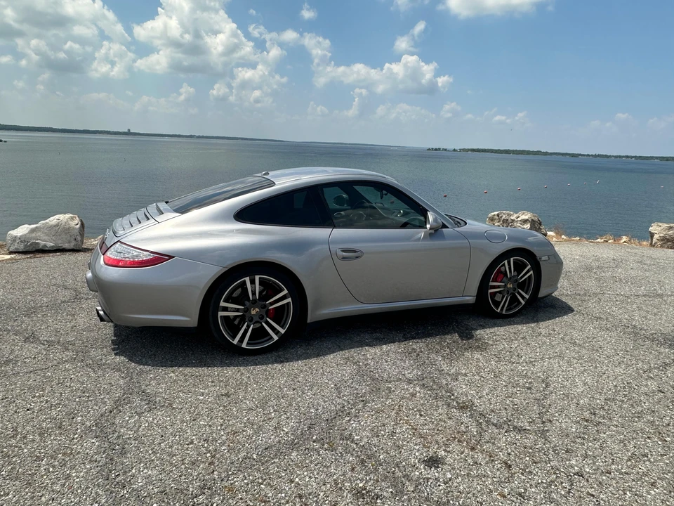 2011 Porsche 997 Carrera 4S - Image 20 of 31