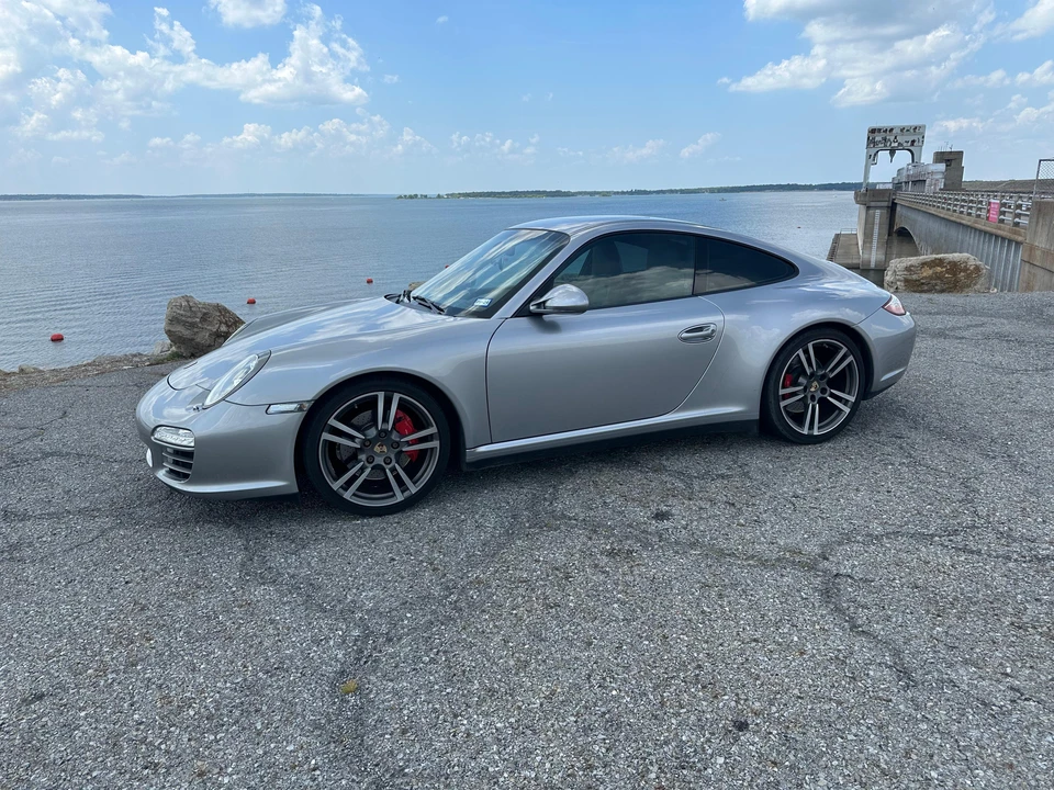 2011 Porsche 997 Carrera 4S - Image 10 of 31