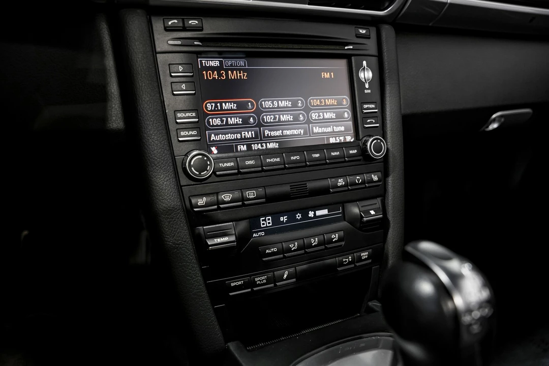 2011 Porsche 997 Carrera 4S - Image 13 of 21