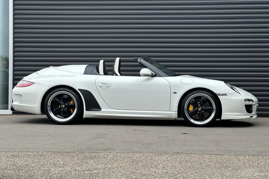 2011 Porsche 997 Carrera 4S - Image 9 of 21