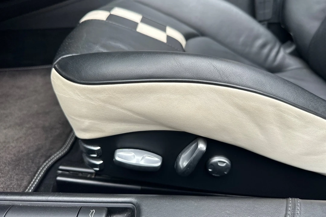2011 Porsche 997 Carrera 4S - Image 15 of 21