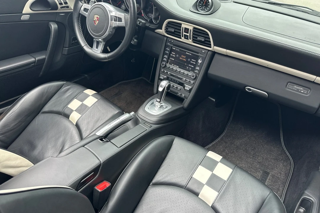 2011 Porsche 997 Carrera 4S - Image 17 of 21